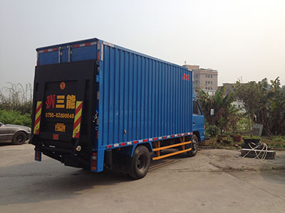 貨車尾板操作標準，確保安全與高效運輸的關鍵步驟